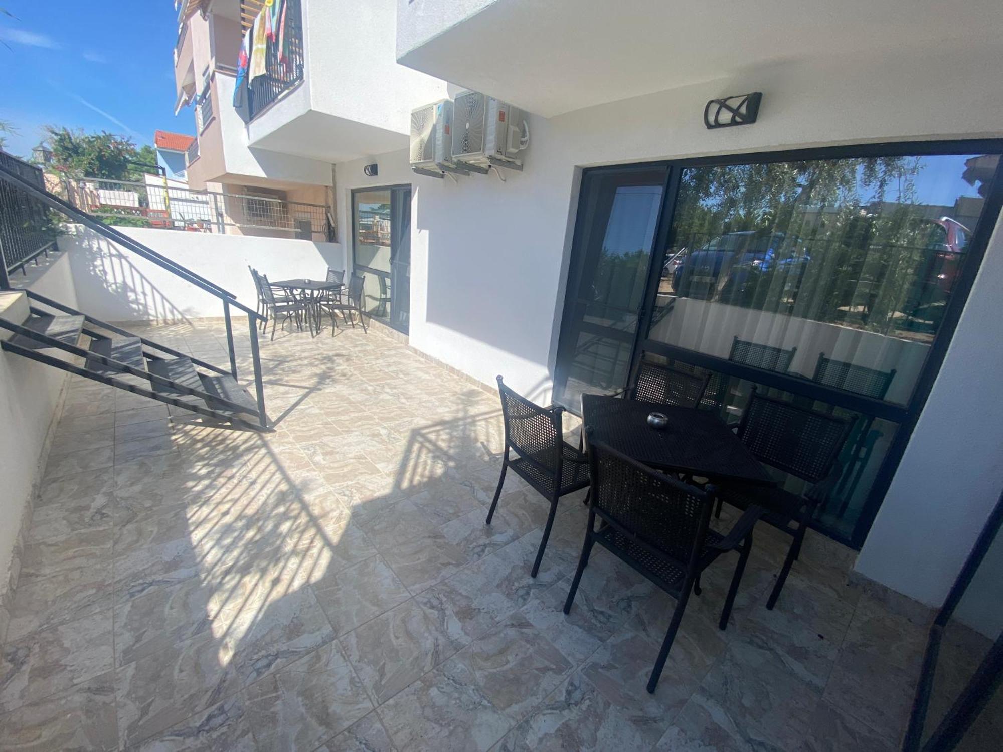 Opalium Beach Front Suites 波托什 外观 照片