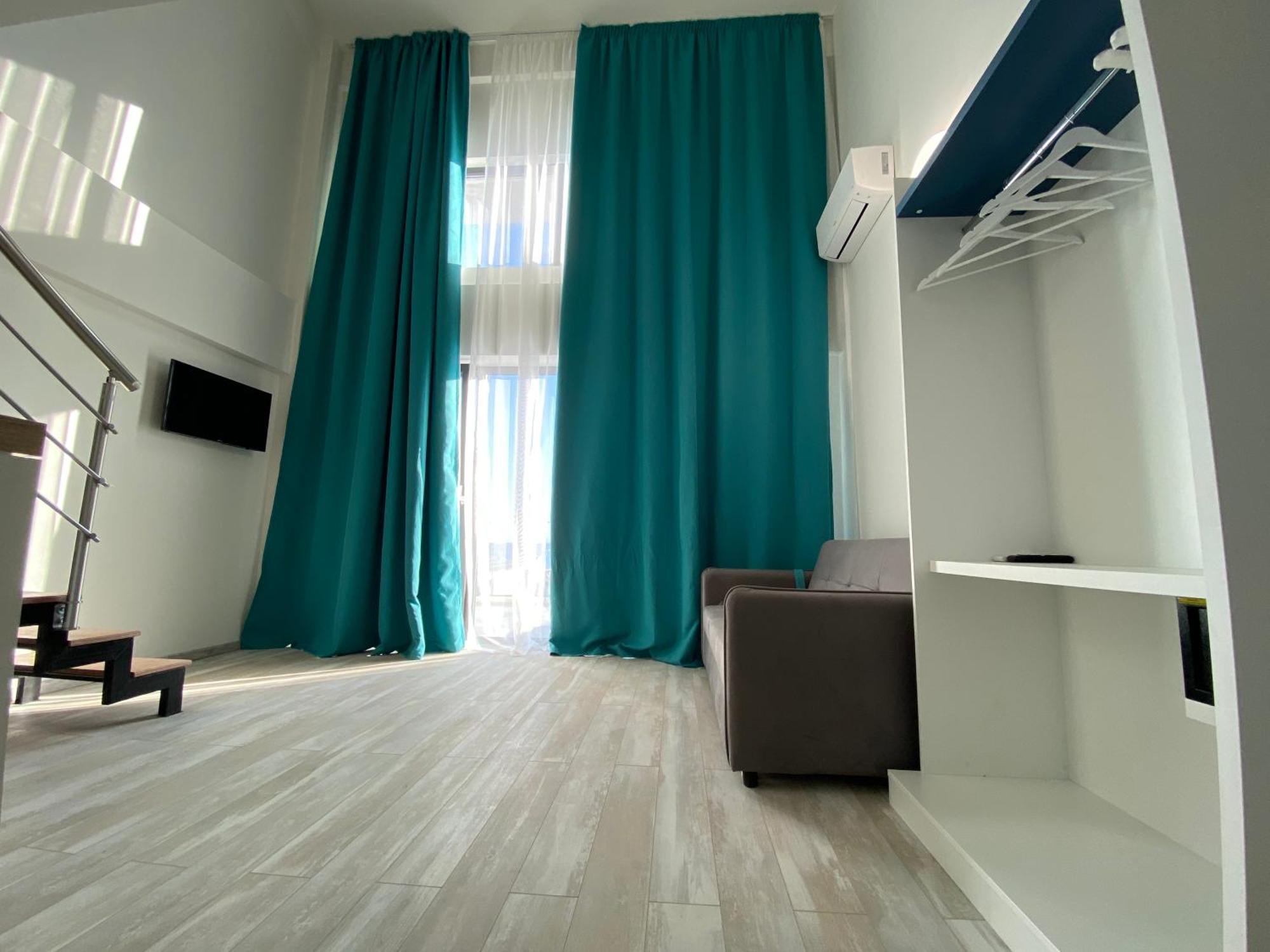 Opalium Beach Front Suites 波托什 外观 照片